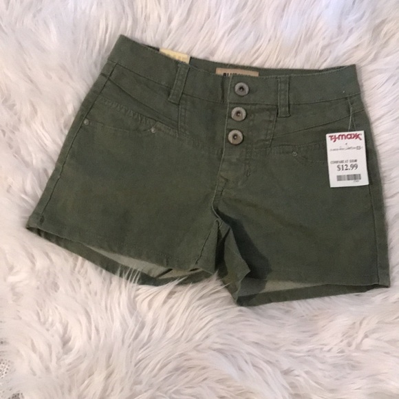 Olive green high waisted shorts - Picture 4 of 6